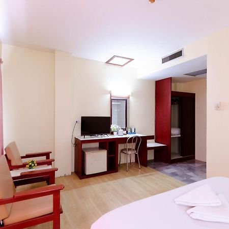 Chumphon Palace Hotel Экстерьер фото