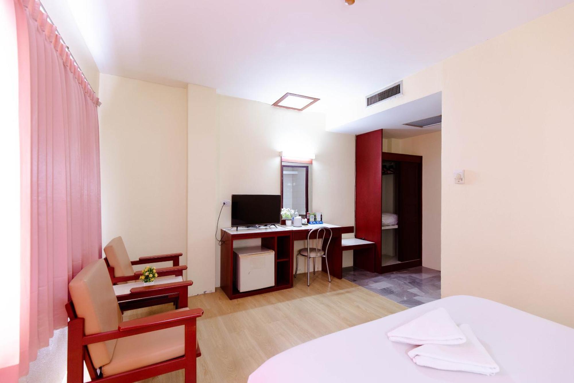 Chumphon Palace Hotel Экстерьер фото