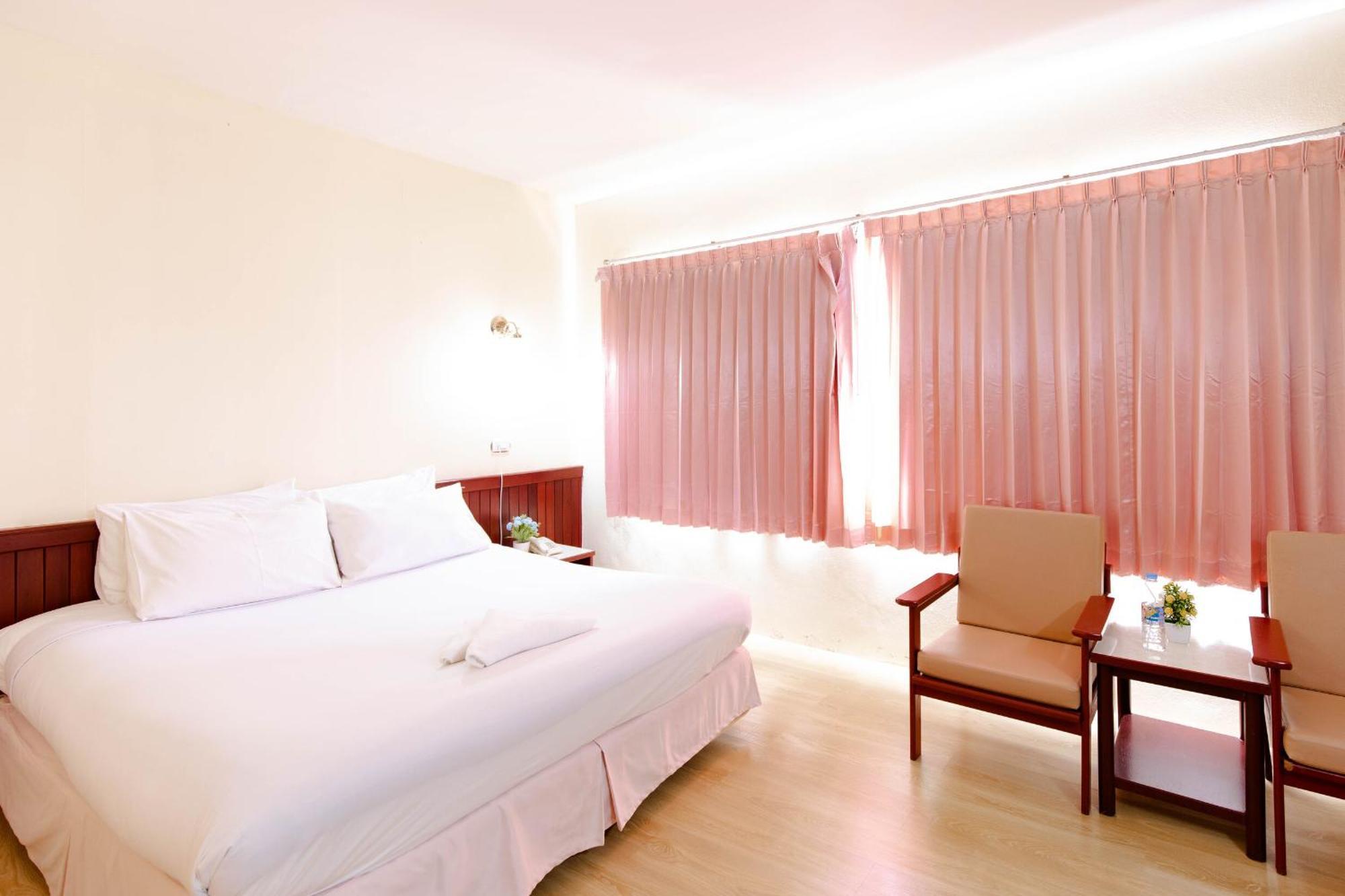 Chumphon Palace Hotel Экстерьер фото