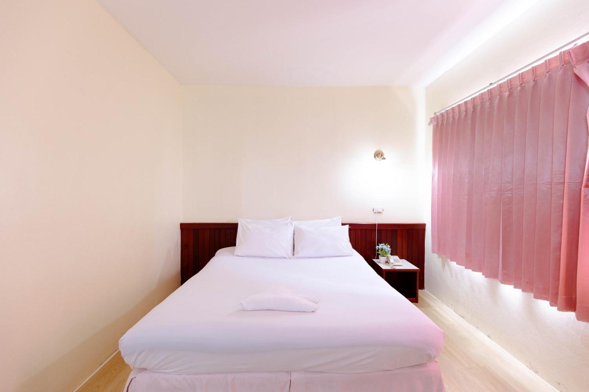 Chumphon Palace Hotel Экстерьер фото