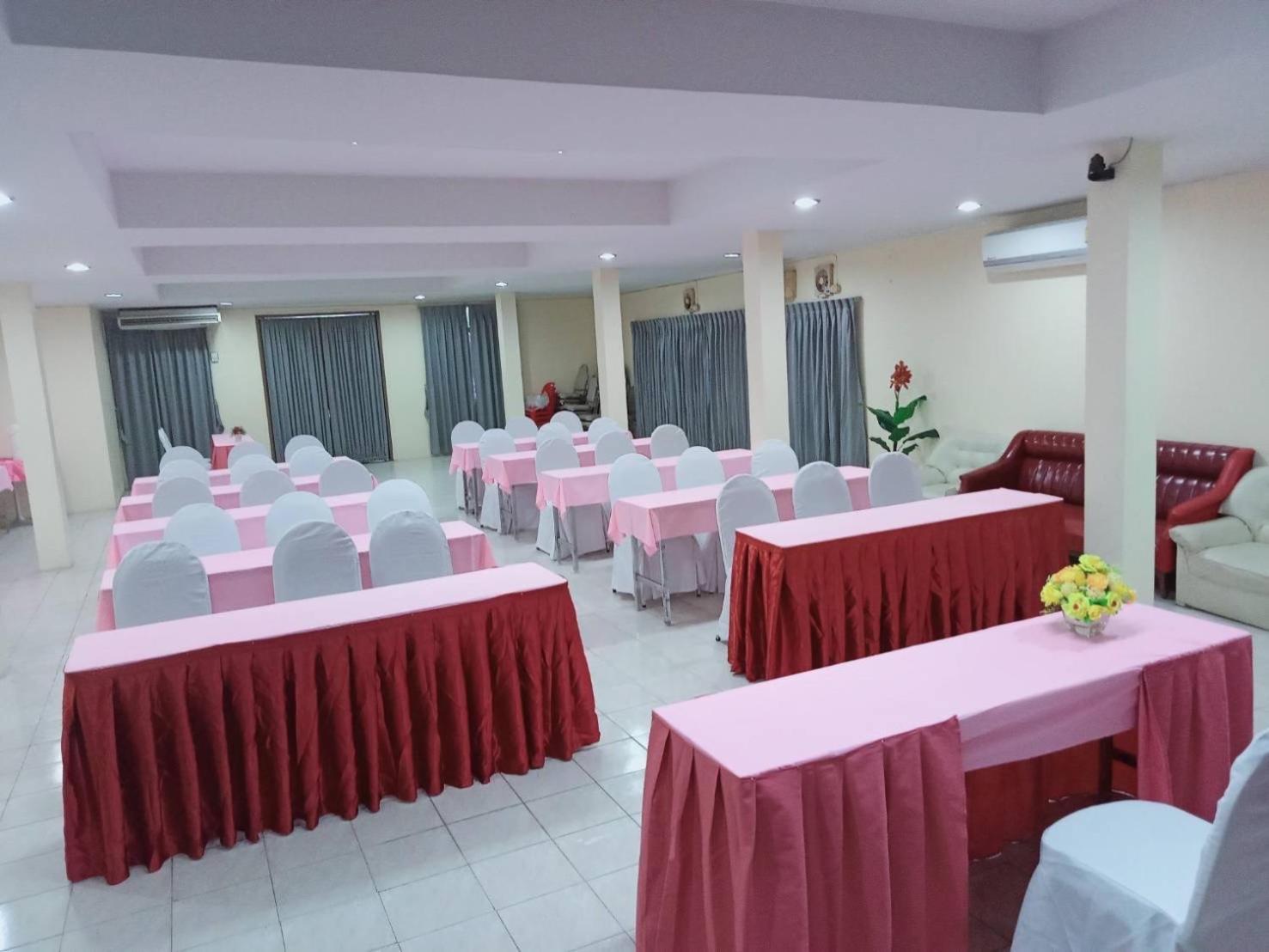 Chumphon Palace Hotel Экстерьер фото