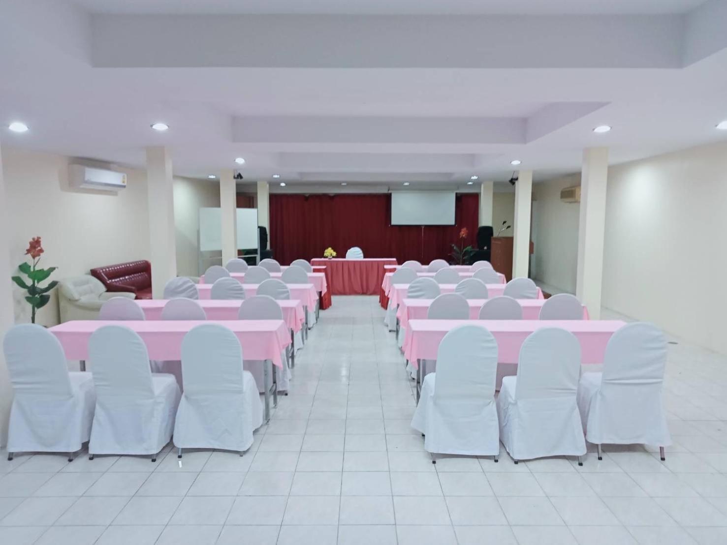 Chumphon Palace Hotel Экстерьер фото